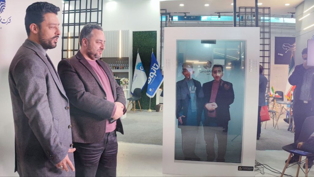 بازدید مدیران عصر امین کارآفرین از نمایشگاه تلکام