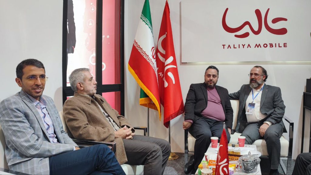 بازدید مدیران عصر امین کارآفرین از نمایشگاه تلکام